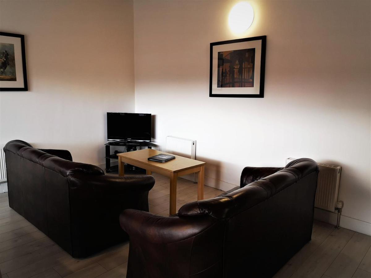 קוב Bella Vista Hotel & Self Catering Suites מראה חיצוני תמונה