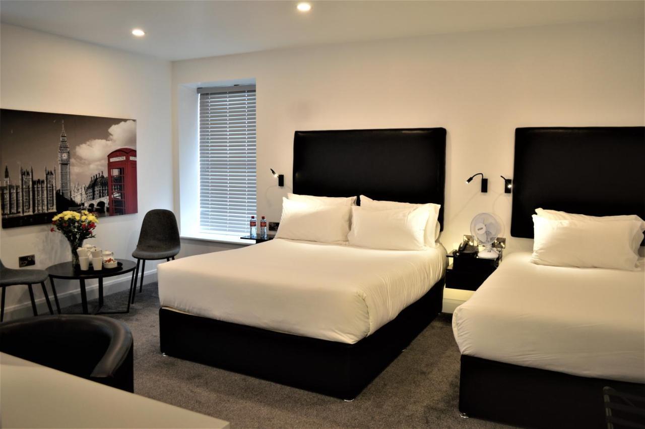 קוב Bella Vista Hotel & Self Catering Suites מראה חיצוני תמונה