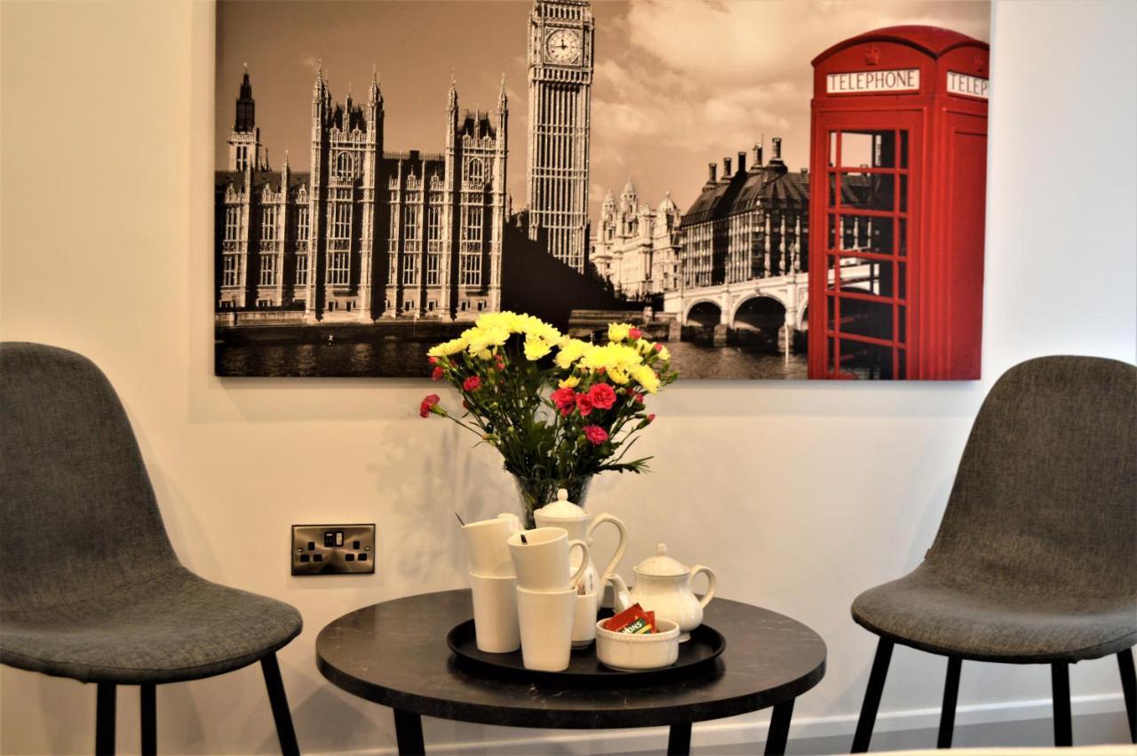קוב Bella Vista Hotel & Self Catering Suites מראה חיצוני תמונה