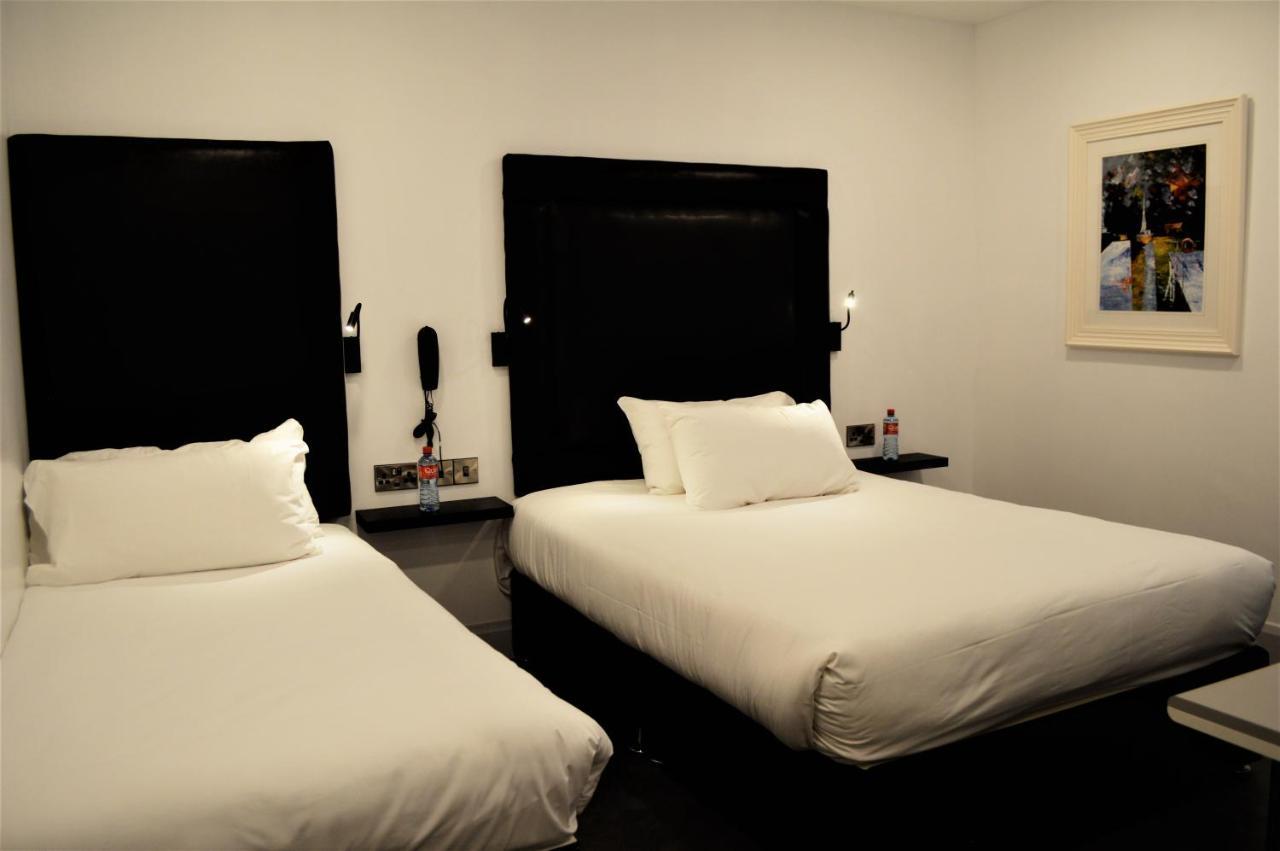 קוב Bella Vista Hotel & Self Catering Suites מראה חיצוני תמונה