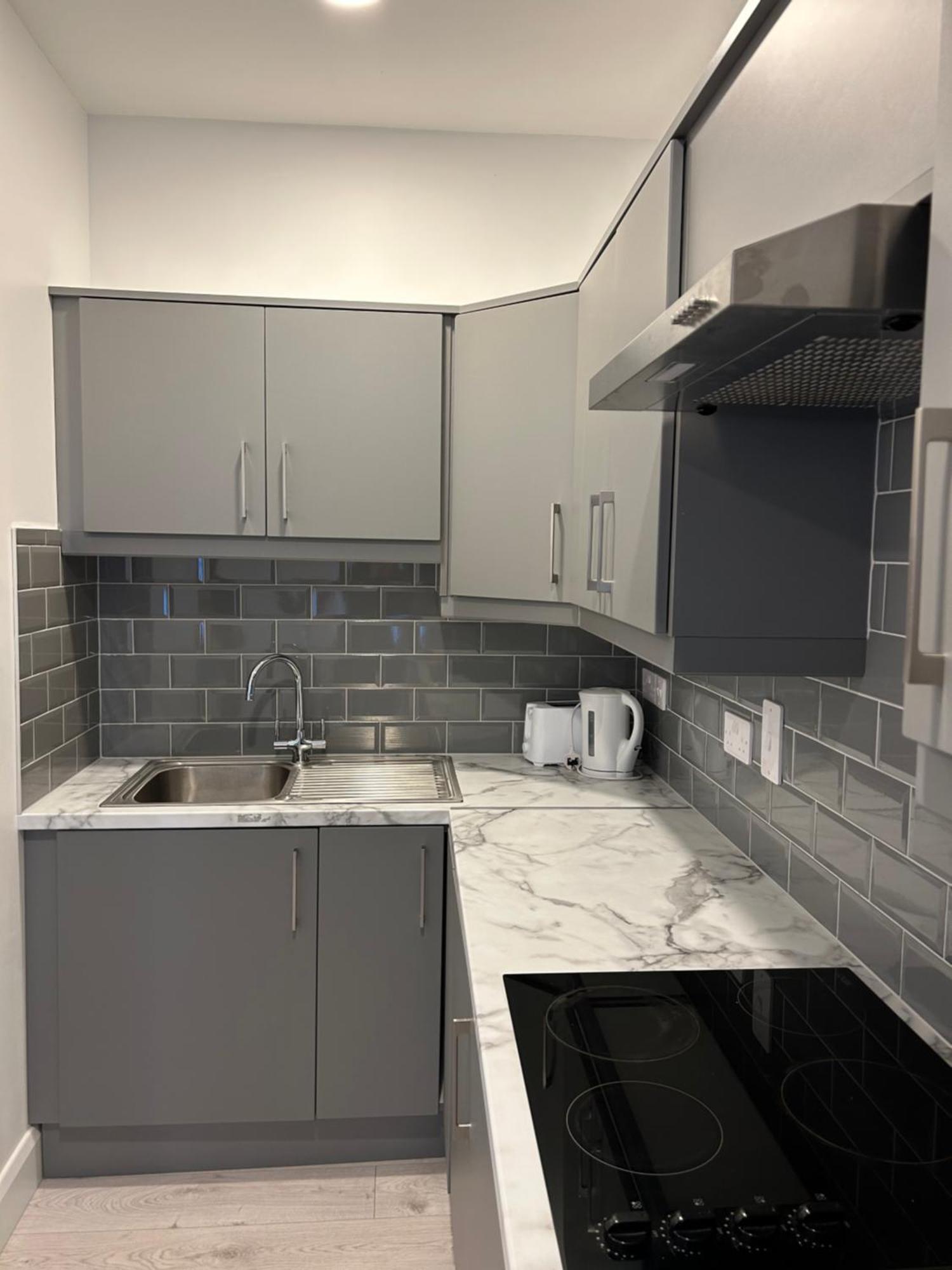קוב Bella Vista Hotel & Self Catering Suites מראה חיצוני תמונה