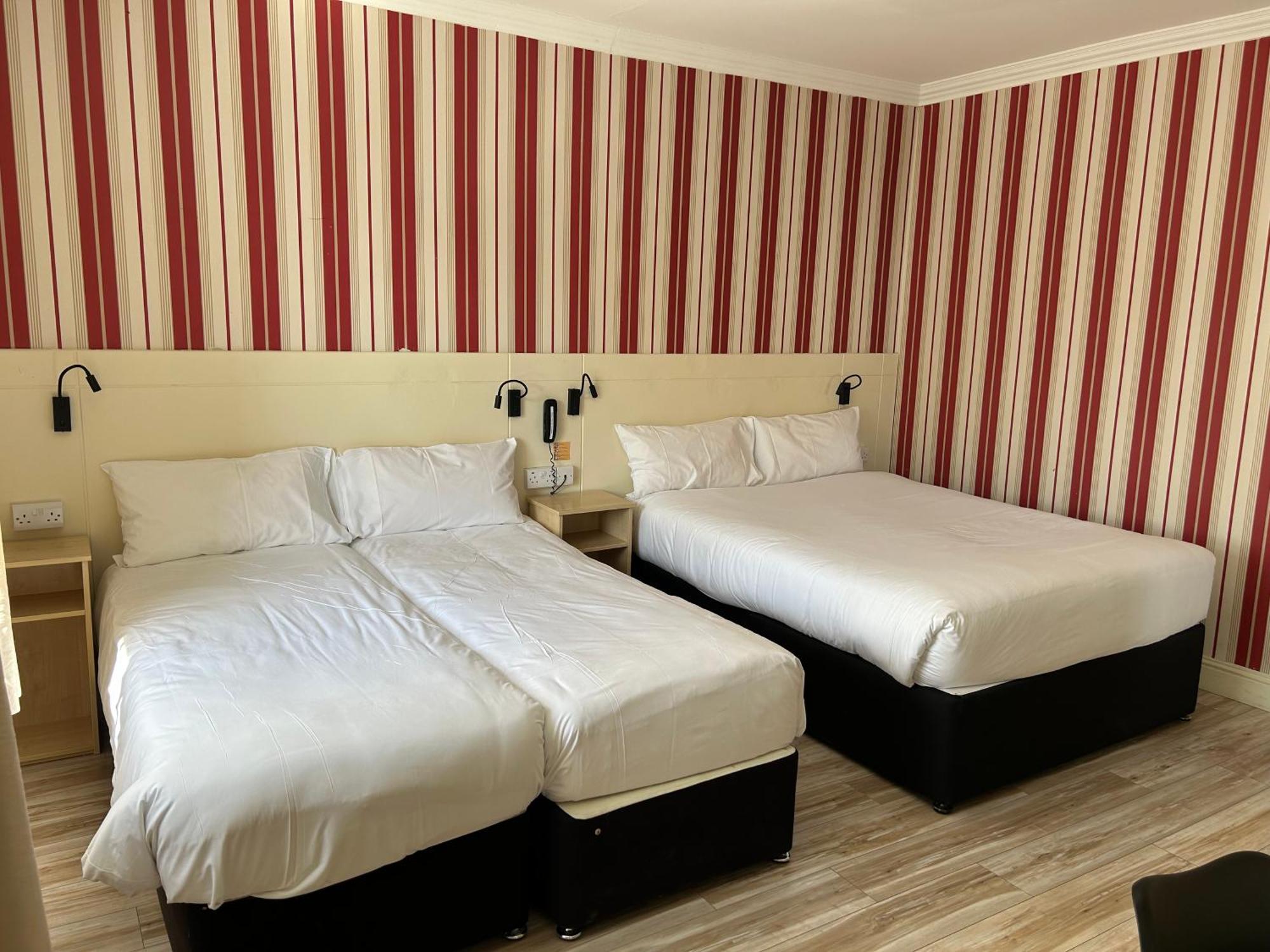 קוב Bella Vista Hotel & Self Catering Suites מראה חיצוני תמונה