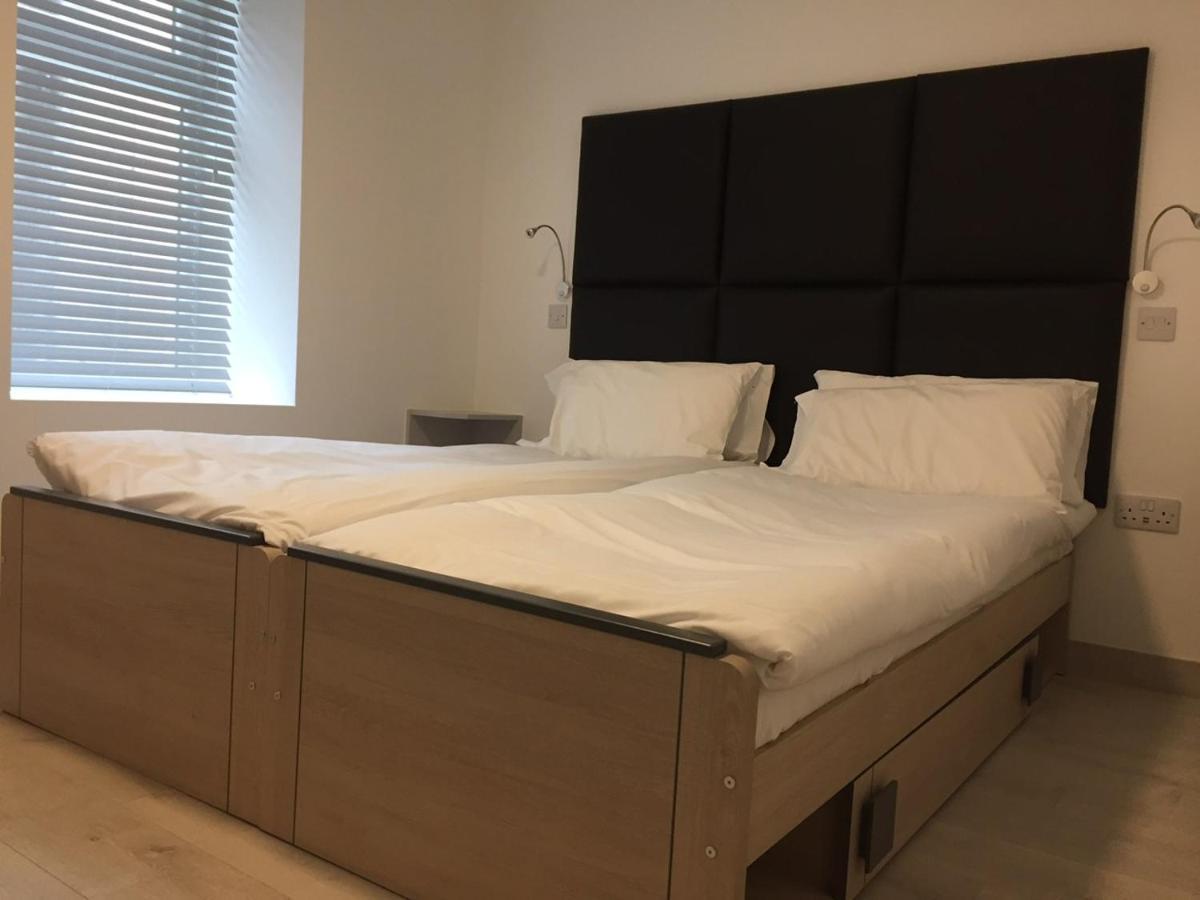 קוב Bella Vista Hotel & Self Catering Suites מראה חיצוני תמונה